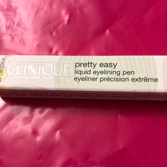 Clinique Makeup Clinique Pretty Easy Liquid Eyeliner Pen Black